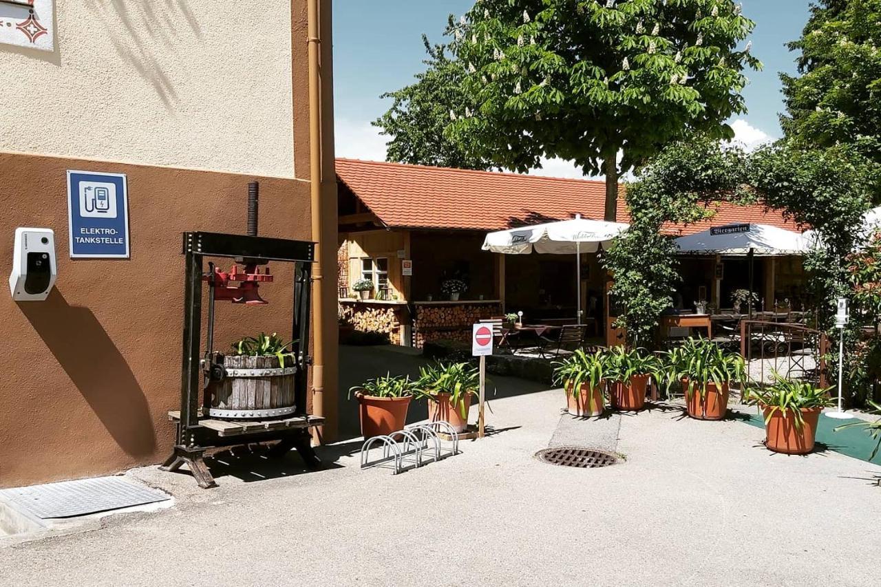 Gasthof Zum Goldenen Kreuz Wilhelmsdorf  Dış mekan fotoğraf