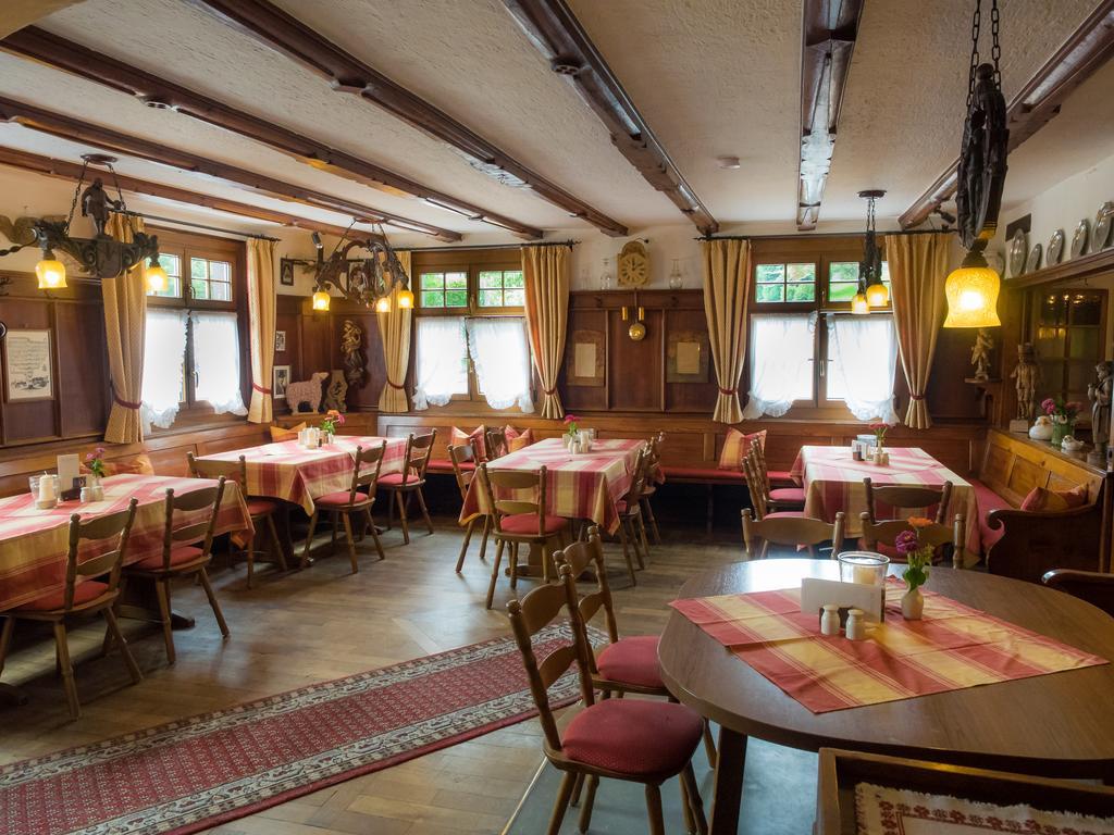 Gasthof Zum Goldenen Kreuz Wilhelmsdorf  Dış mekan fotoğraf