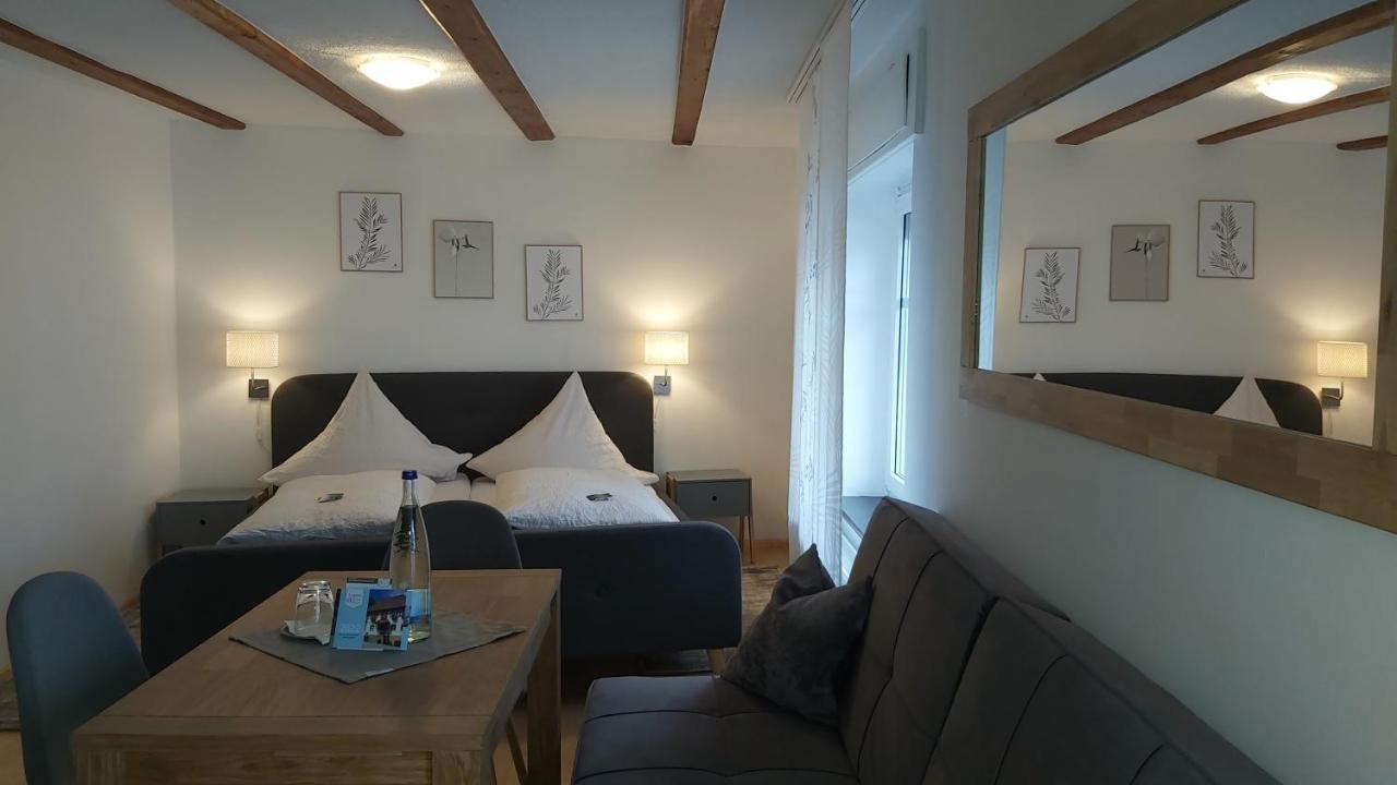 Gasthof Zum Goldenen Kreuz Wilhelmsdorf  Dış mekan fotoğraf